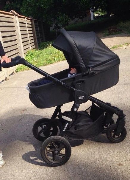 Коляска прогулочна+люлька britax b-motion