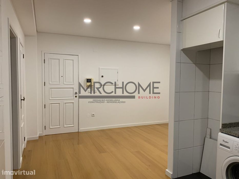 Apartamento T1 Junto ao Complexo desportivo da Rodovia