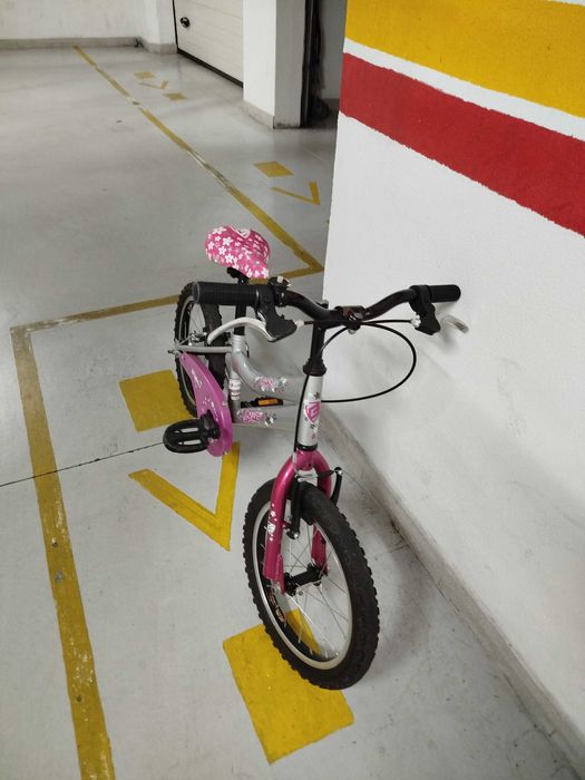 Bicicleta BTT Berg de criança até aos 8 anos e em bom estado geral