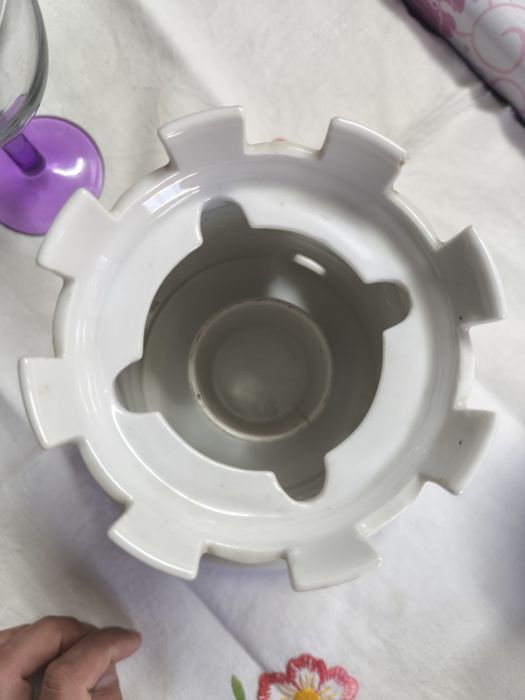 Lamparina de quarto Vista Alegre com aproximadamente 100 anos