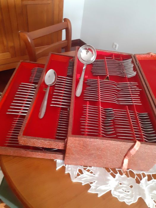 Vendo faqueiro em aço inox