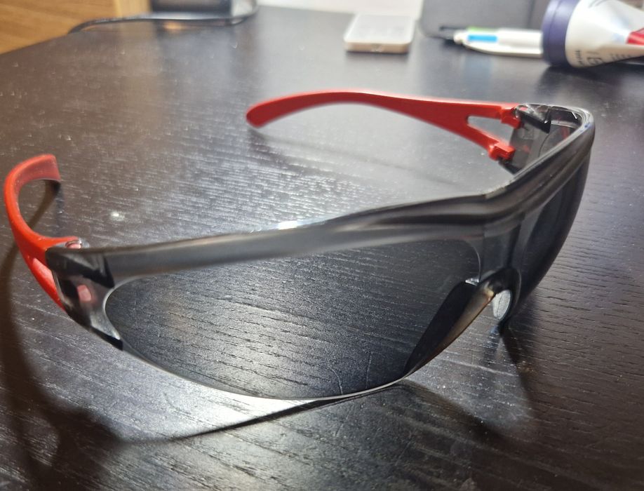 Diversas oculos de protecção novos sem uso
Marcas Françes 
Pvp 8-19 eu