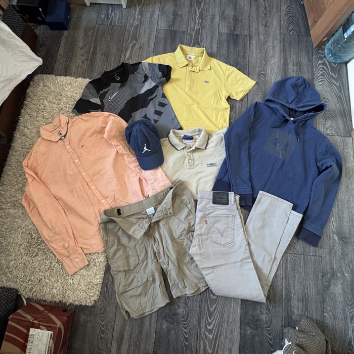 Лот речей штани футболки кепка