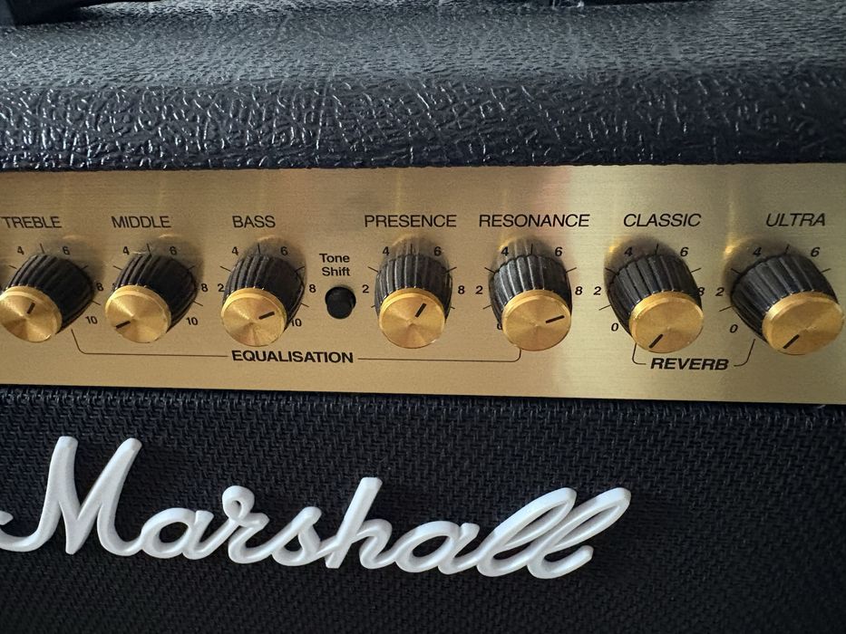 Wzmacniacz lampowy Marshall DSL 40C stan Bardzo Dobry !