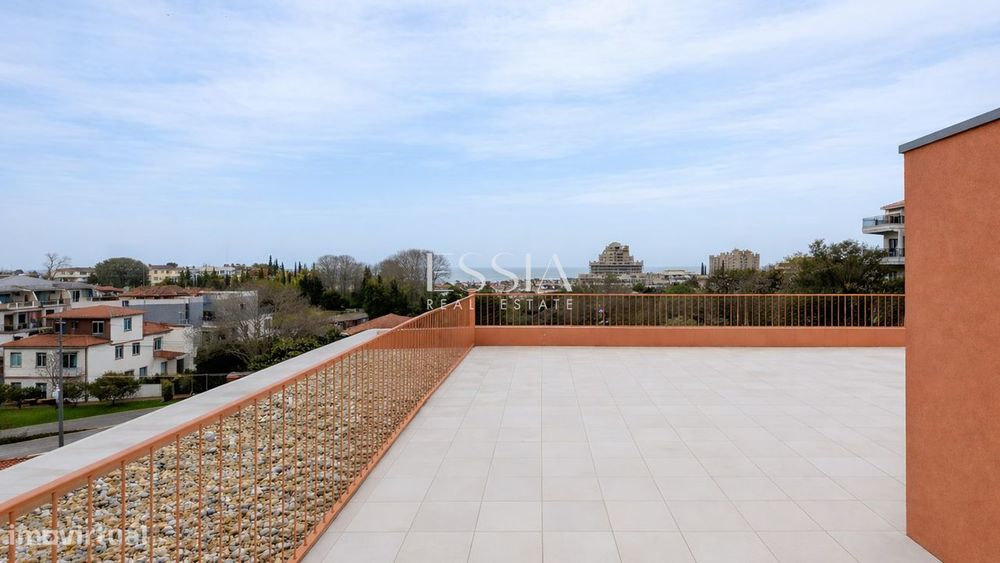 Penthouse T4+1 com Terraço e Vista Mar na Foz do Douro