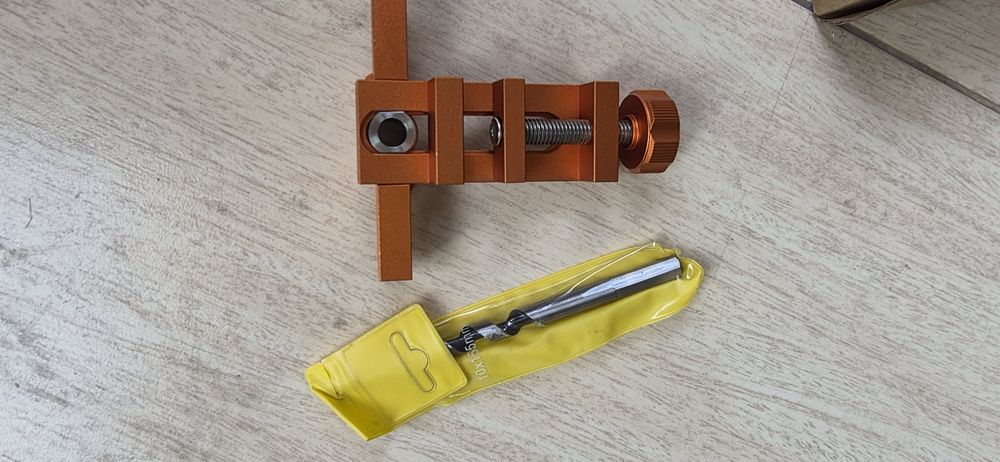 Gabarito de perfuração madeira