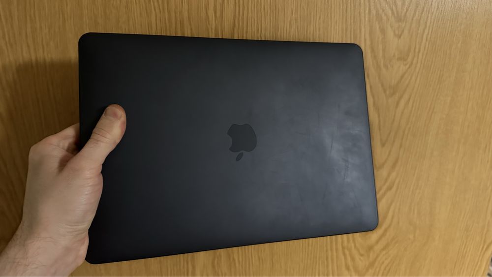 Apple macbook air 2020 m1 8CPU 8gpu 512gb