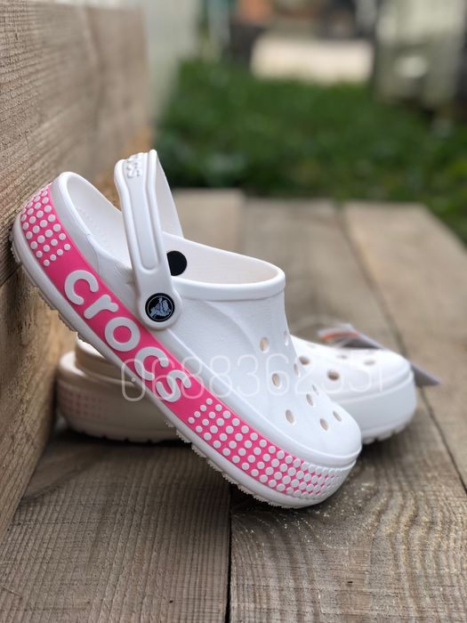 Женские Кроксы Белые Crocs Bayaband LogoMotion