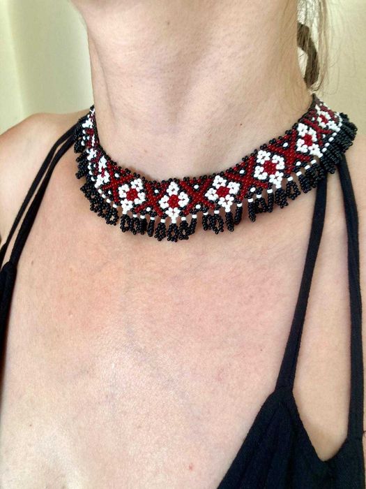 Gargantilha artesanal de missangas