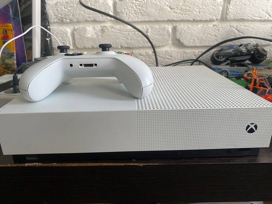 Xbox one s digital edition 1 TB