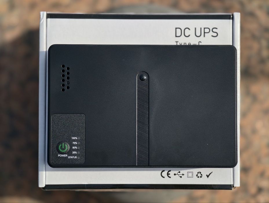 Новая версия.Источник бесперебойного питания dc1018p(10400mAh)