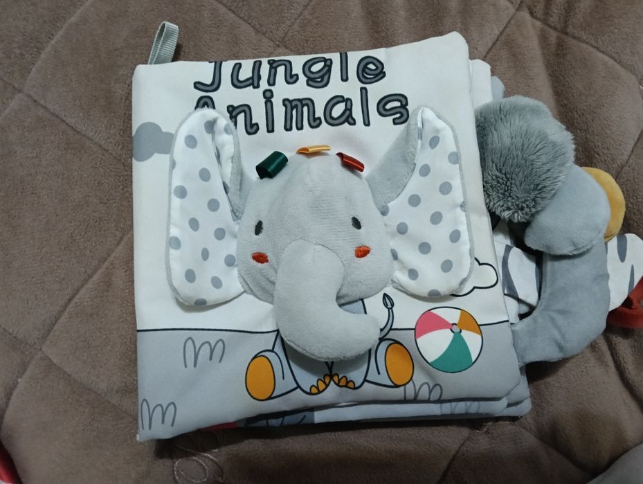 Продам дитячі розвиваючі іграшки та книжки