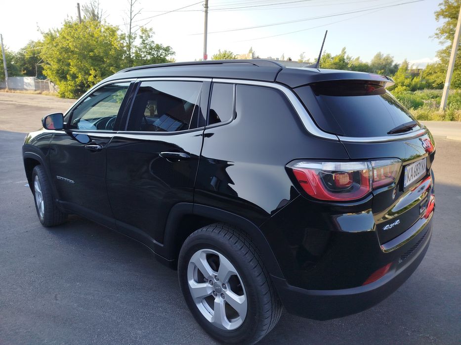 Продам свій автомобіль  Jeep Compass
