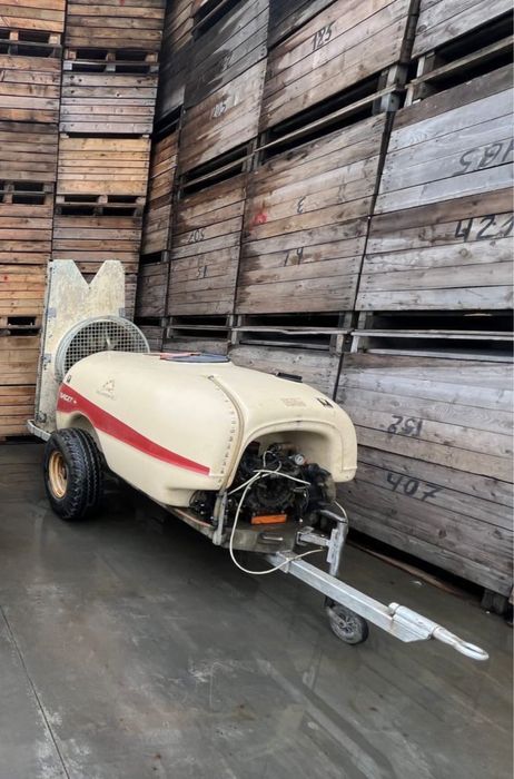 Оприскувач садовий 1000/1500/2000 тони