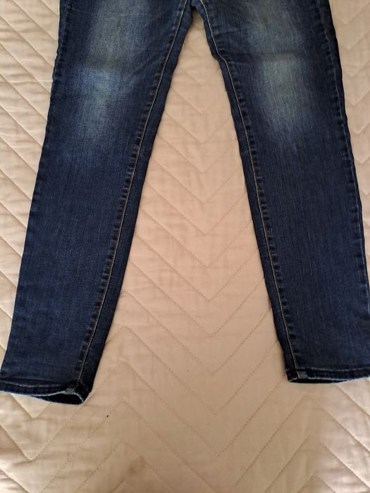 Calças justas mulher