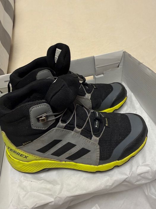 Ботінки adidas terrex термо осінь зима 35