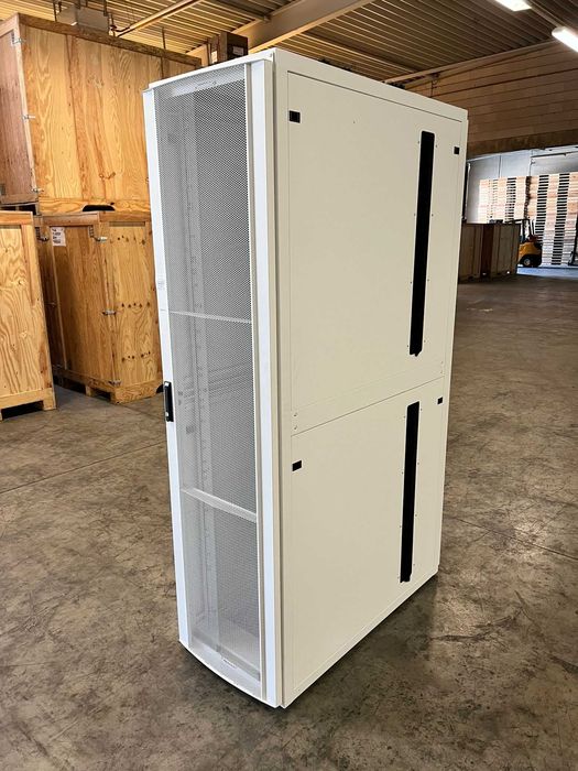 Szafa serwerowa RACK 40 szt.
