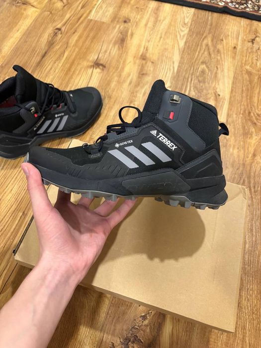 Зимові  Adidas terrex