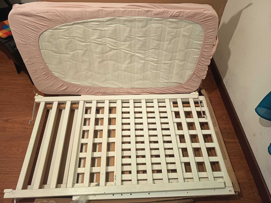 Cama para bebe com colchão