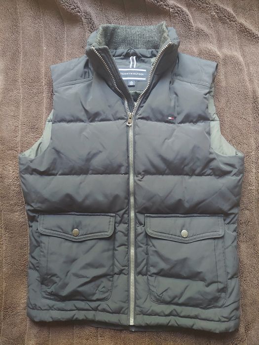 Безрукавка жилетка пухова tommy hilfiger оригінал 

Розмір по бірці: x