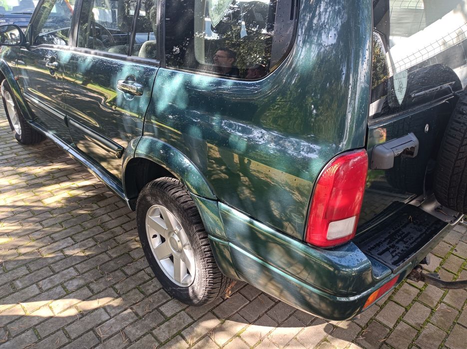 Suzuki XL7