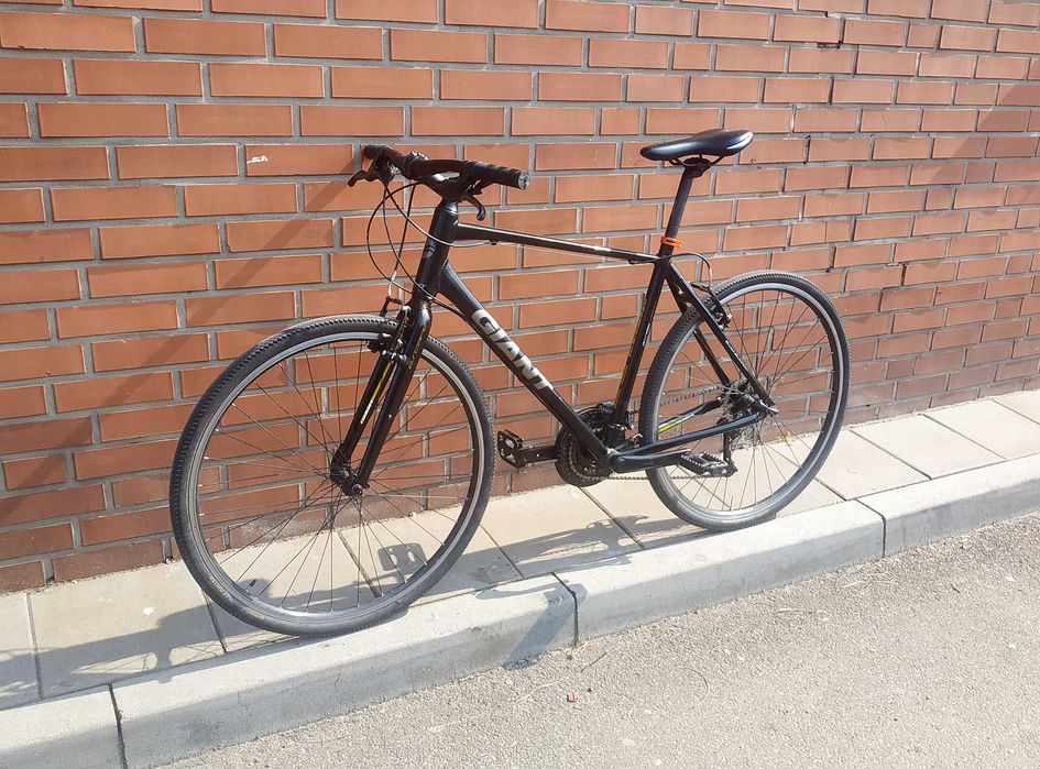 Rower Giant Escape 2  / 28' rama L /  Altus 9rz. miejski, fitness,