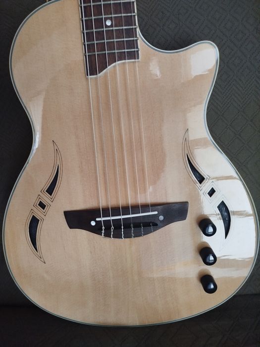 Guitarra Harley Benton Nashville