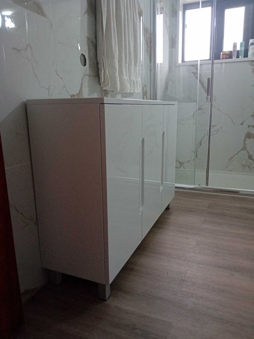 Moveis casa de banho por medidas lacados