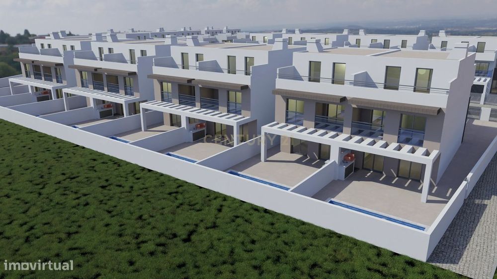 Luxuosa Moradia T3 em Construção com Piscina em Vila Real de Santo Ant