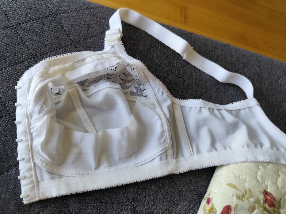 Бюстик Триумф 85D, лифчик