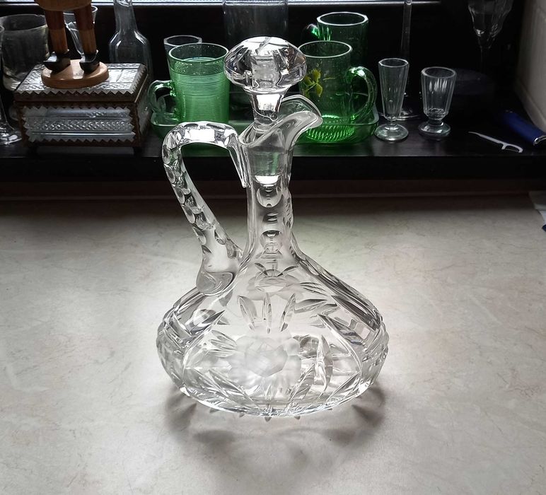 Piękna karafka kryształ bogato zdobiona ręczne szlify 27cm.Grube szkło