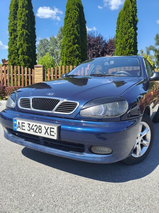 Автомобиль Lanos