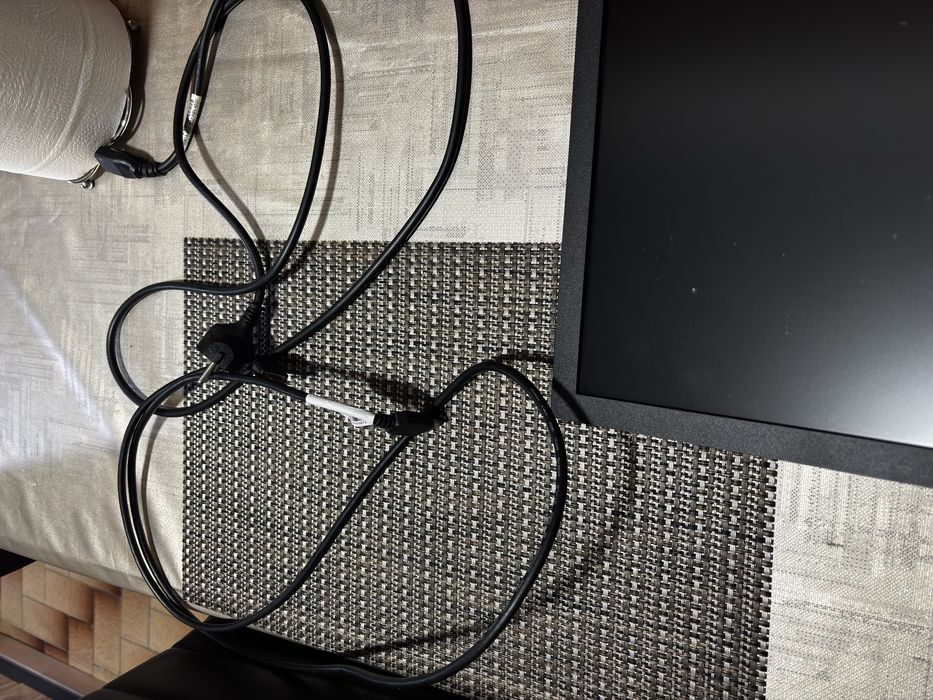Monitor HP V24 FHD 24’