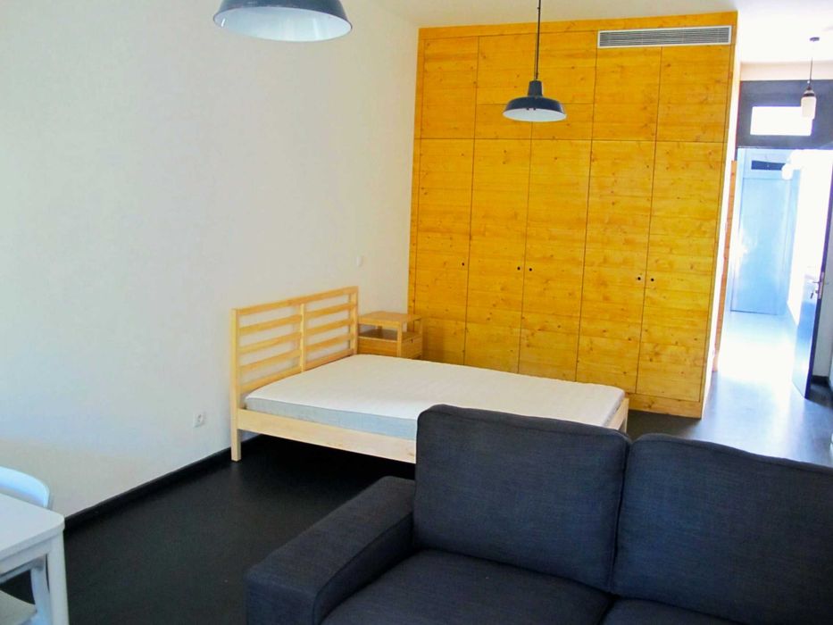 T0 mobilado Palácio de Cristal – Universidades – Internet incluída