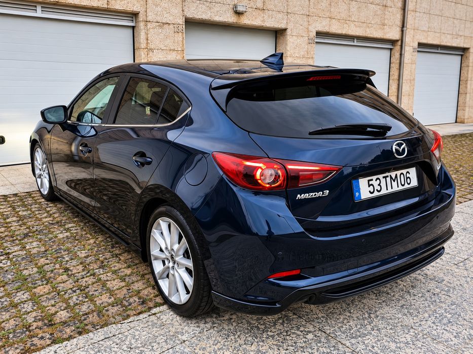 Mazda 3 1.5 D Skyactiv Excellence — photo 2