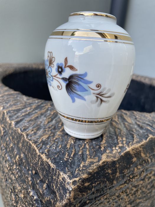 Duas Pecas Porcelana Decorativas