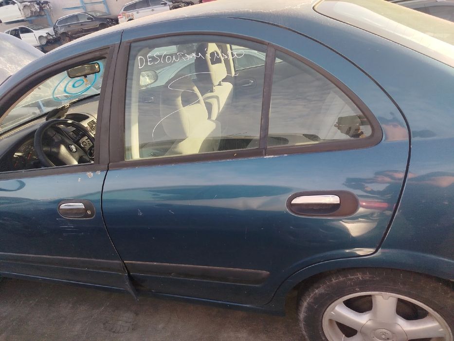 Porta trás esquerda NISSAN Almera II Hatchback (N16)