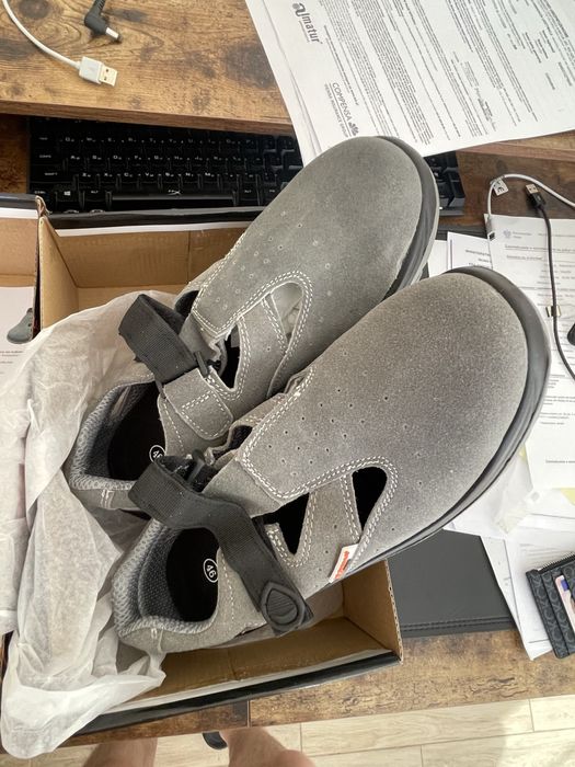 Sprzedam nowe buty BHP