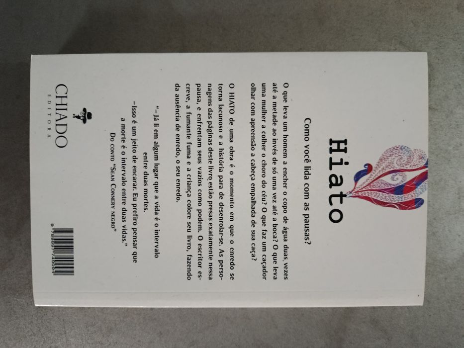 Livro  HIATO  ( como novo )