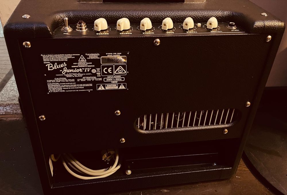 Fender Blues Junior IV amp novo!!