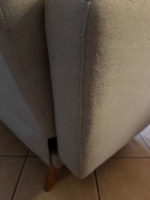 Sofá de 2 lugares estilo escandinavo – confortável e elegante