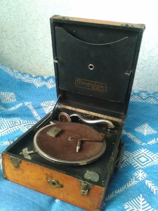 Патефон-раритет(декупаж) Швеция