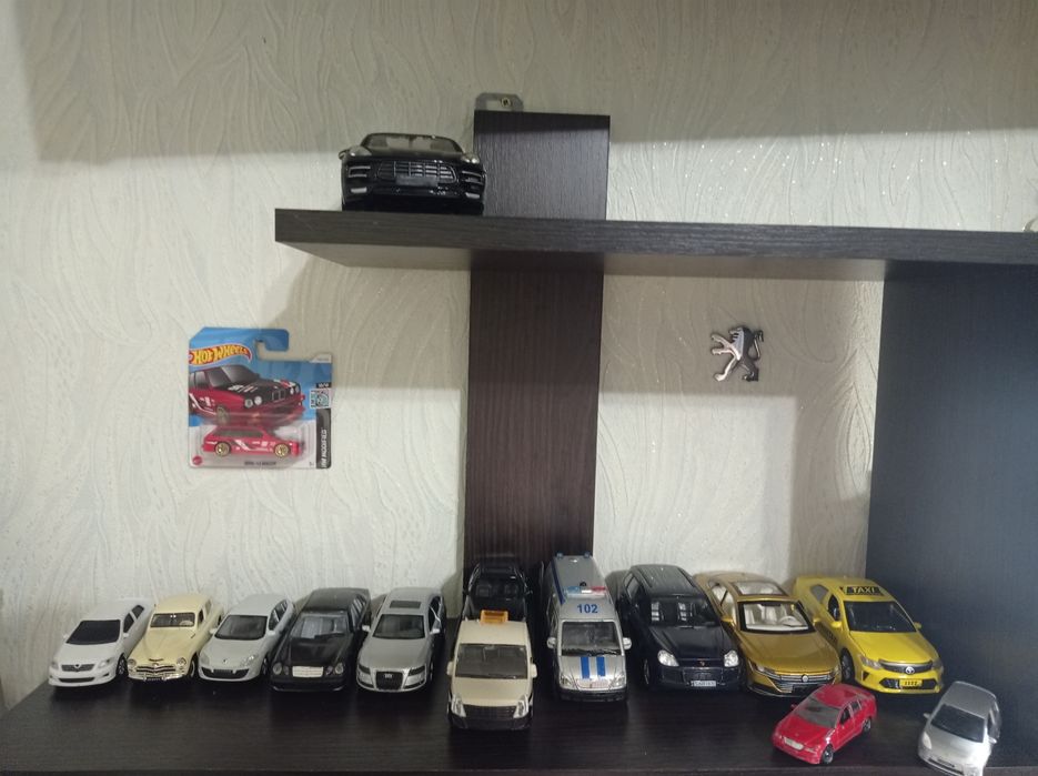 модельки кодекційних авто