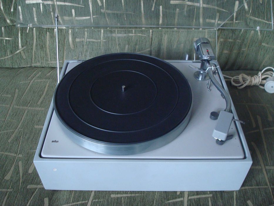 Продам проигрыватель пластинок Technics SL-120
