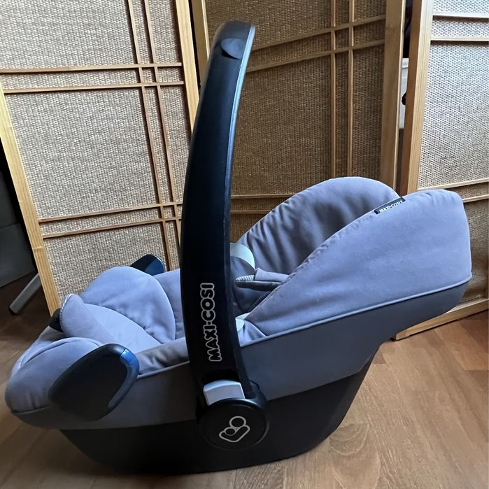 Автокрісло люлька Maxi-Cosi: 1 600 грн. - Дитячі автокрісла Київ на Olx