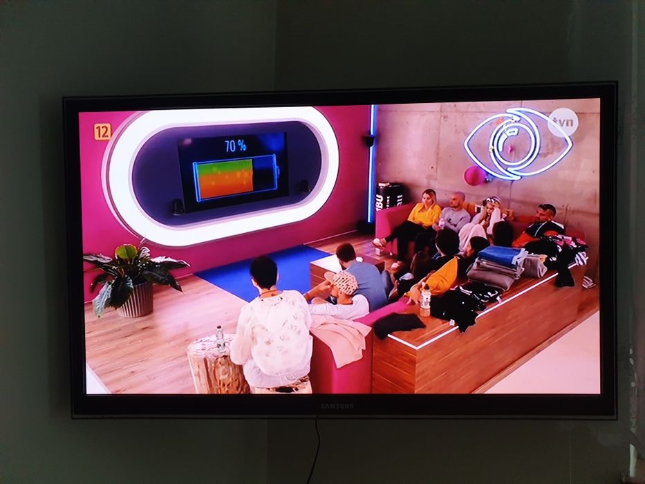 Samsung 6900 2 szt takie same