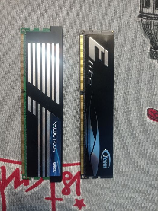 Оперативна пам'ять DDR2/DDR3 ПК/ноутбук