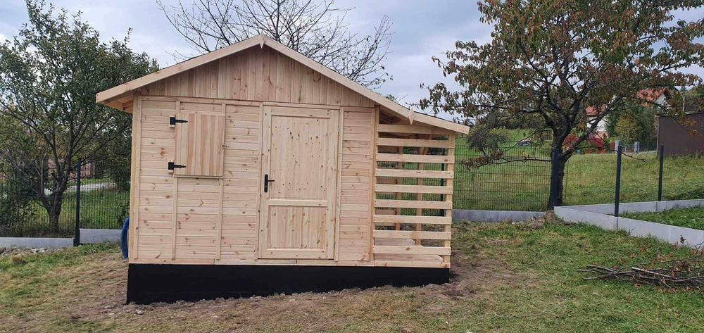 Domek ogrodowy drewniany 3×3 m z drewutnią 1×3 m Drewutnia Szopa 12m2