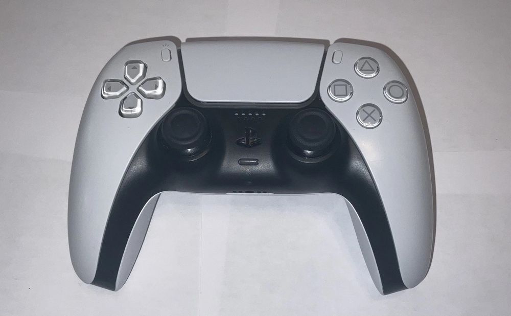 Vendo apple iphone 16 pro max 256gb & Playstation 5 825GB