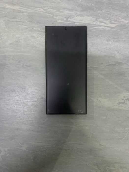 Vendo s22 ultra novo com 2 meses de uso